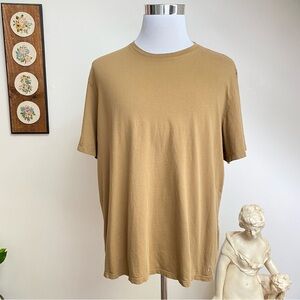 Everlane Organic Cotton Minimalist Tee